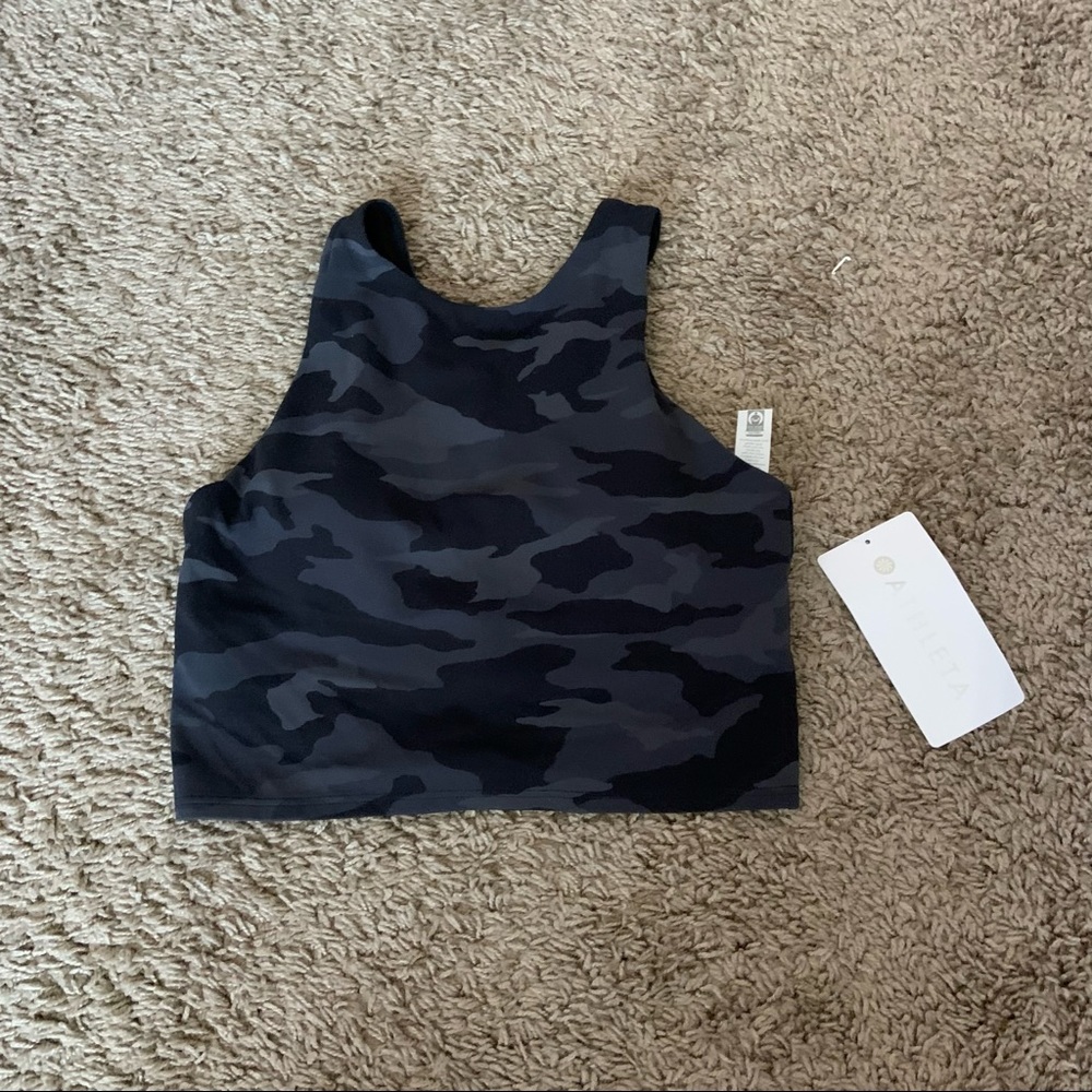 Athleta conscious crop A-C